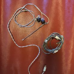 Shure SE215 With Upgraded Cable With Boom Mic. 
