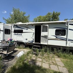 2011 Outback Keystone 10th anniversary edition