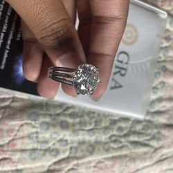10ct Moissanite Ring