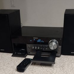 Sony Stereo System Speakers FM Radios  CD Player ipod /Remote. 
$40 Firm Price Available Now 