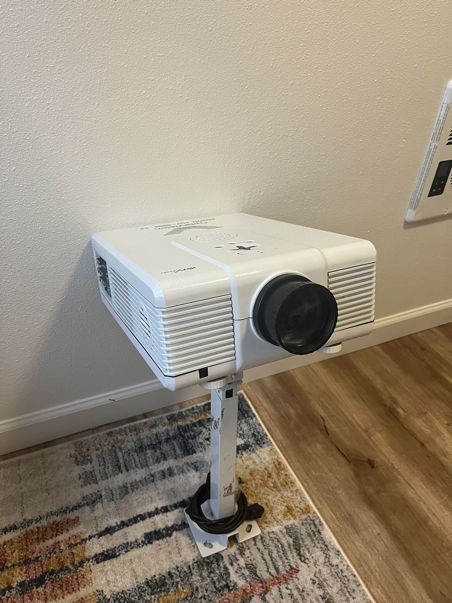 Optavision HD-9500 LCD Projector