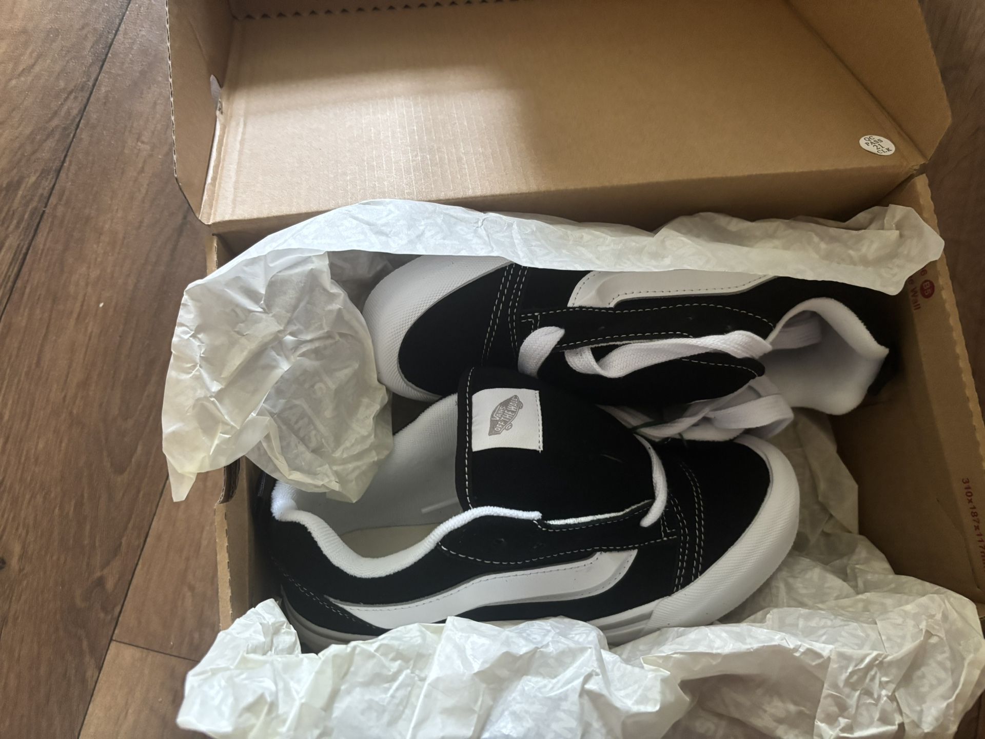 Vans Knu Skool Black White (Youth)