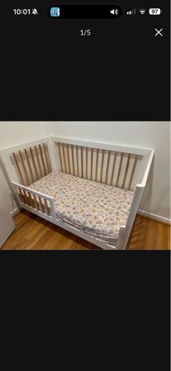 Babyletto Lolly 3-in-1 Convertible Crib with Avocado Organic Mattress