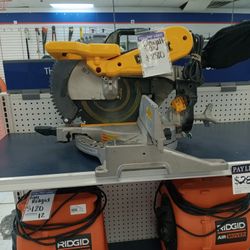 Dewalt Saw 