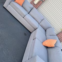 Sectional Couch (delivery Available)