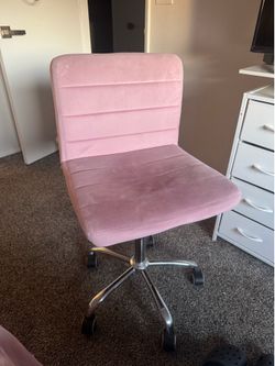 Makeup chair