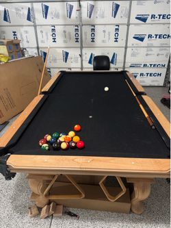 8ft pool table. Connelly