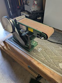 Central Machinery 4" belt and 6" Disc Sander