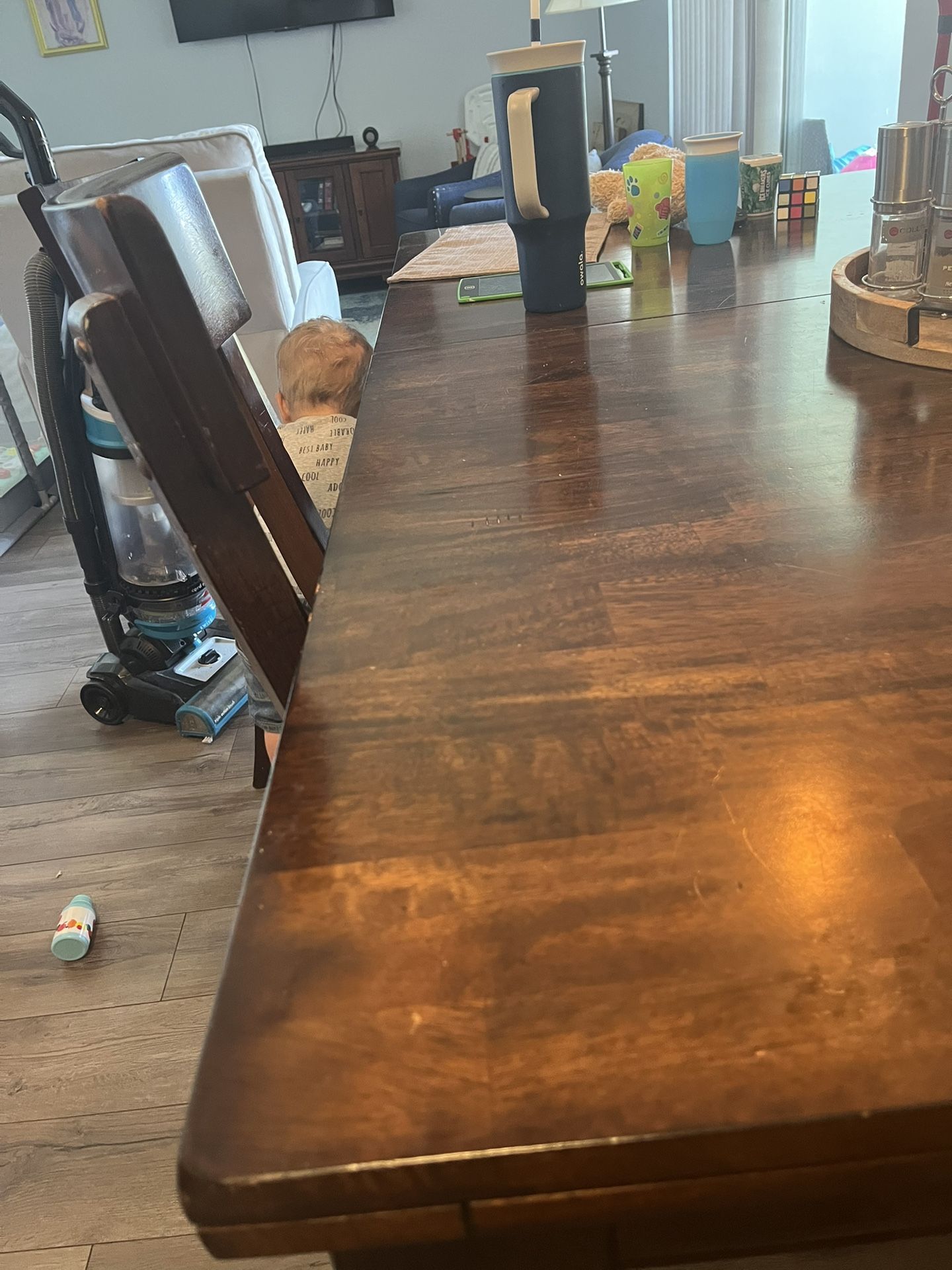 Solid Wood Table with leaf Underneath