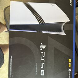 PlayStation 5 Pro With Dual Sense Edge Controller And Basic Controller 