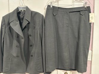 Anne Klein 2 Piece Gray Suit Size 10
