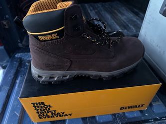 Dewalt boots 🥾 new