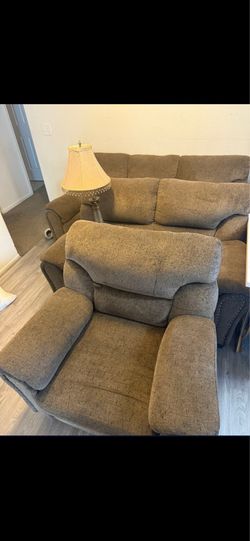 Couch set