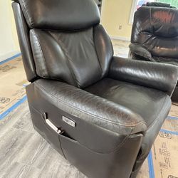 2 Leather Recliners!