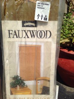 FAUXWOOD HONEY OAK BLIND 29"X64"