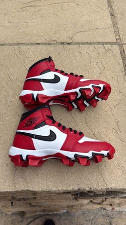 New Nike Jordan 1 Mid Football Baseball Cleats Chicago Youth 4.5Y 6Y, Women’s 6 7.5