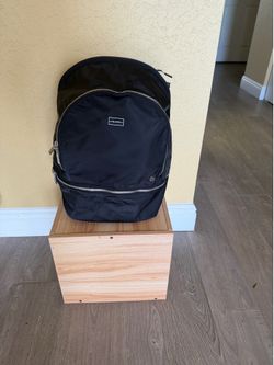 Lululemon/peloton backpack