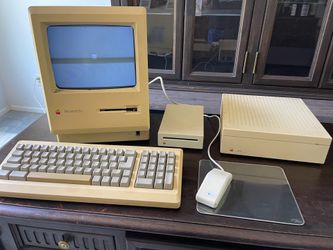 Vintage Macintosh Plus Bundle