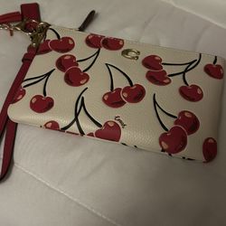 New Coach Cherry Wristlet $195 Cash No Trades
