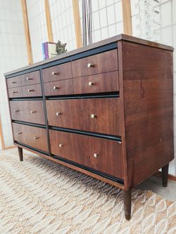 Morris mid-century 6 drawer dresser, Delivery