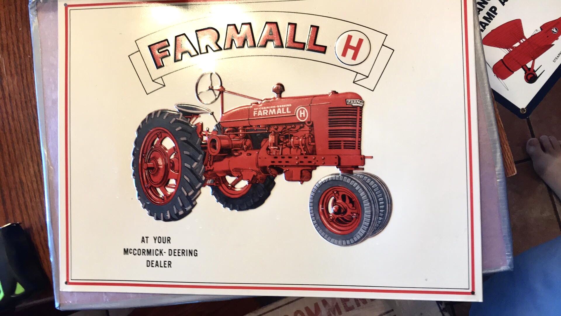 Farmall 🚜 Tractor
