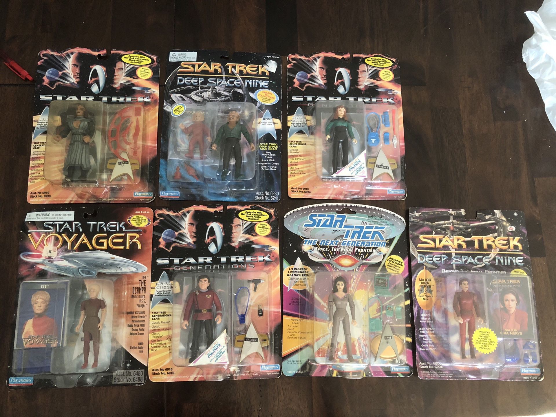 Lot of vintage Star Trek action figures.