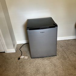 Mini fridge