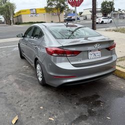 2017 HYUNDAI ELANTRA 