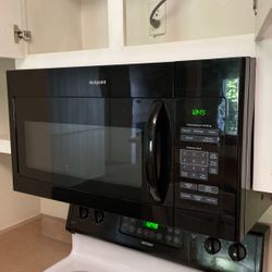 Over The Stove Microwave $99