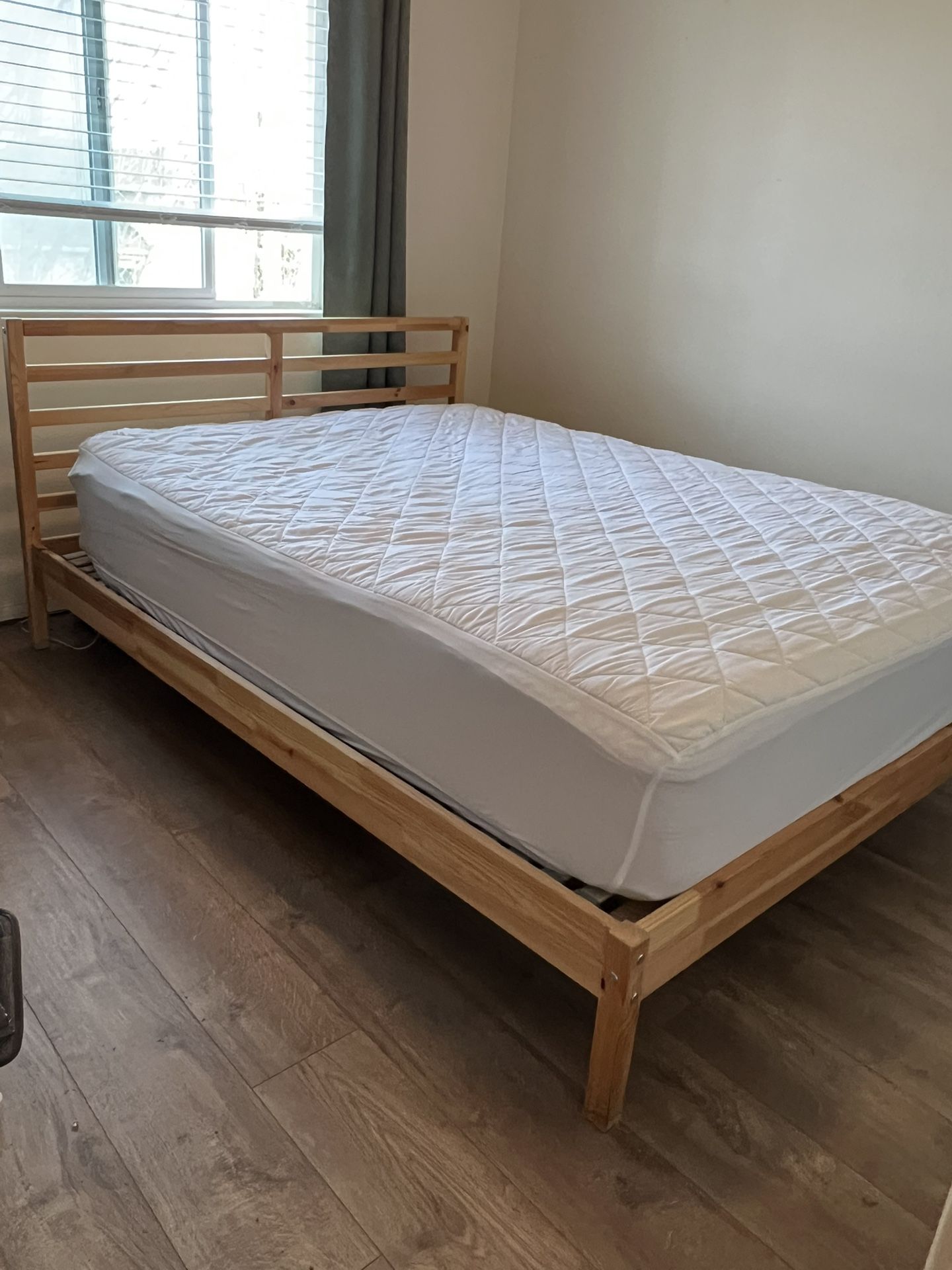 Full size wood bed and mattress (like new!)