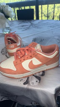 Woman Dunks Size 10B