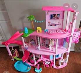 Barbe dream house