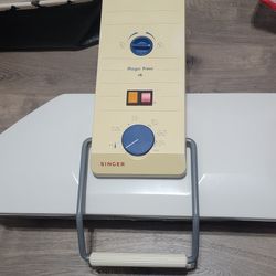 Singer Magic Press 4