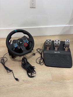 Logitech G29 Racing Wheel with Pedals