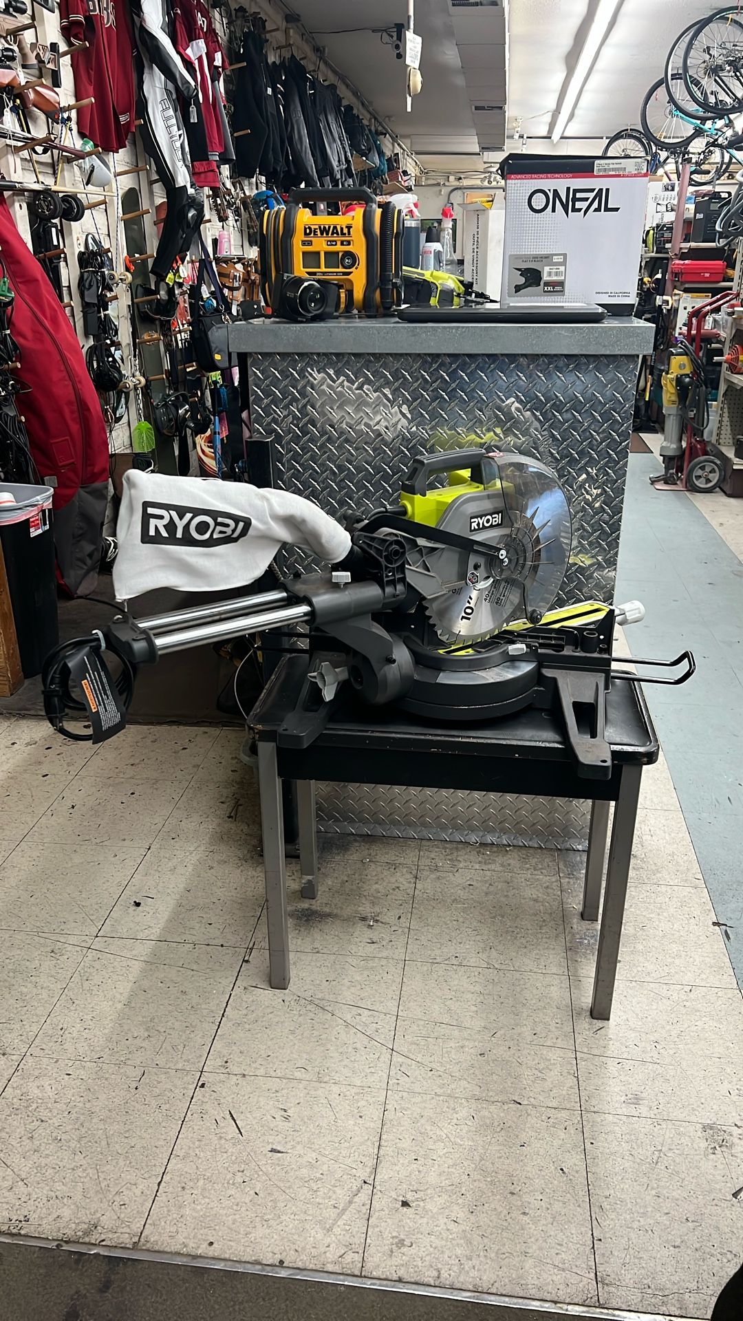 Ryobi TSS103 10” Sliding Computer Miter Saw
