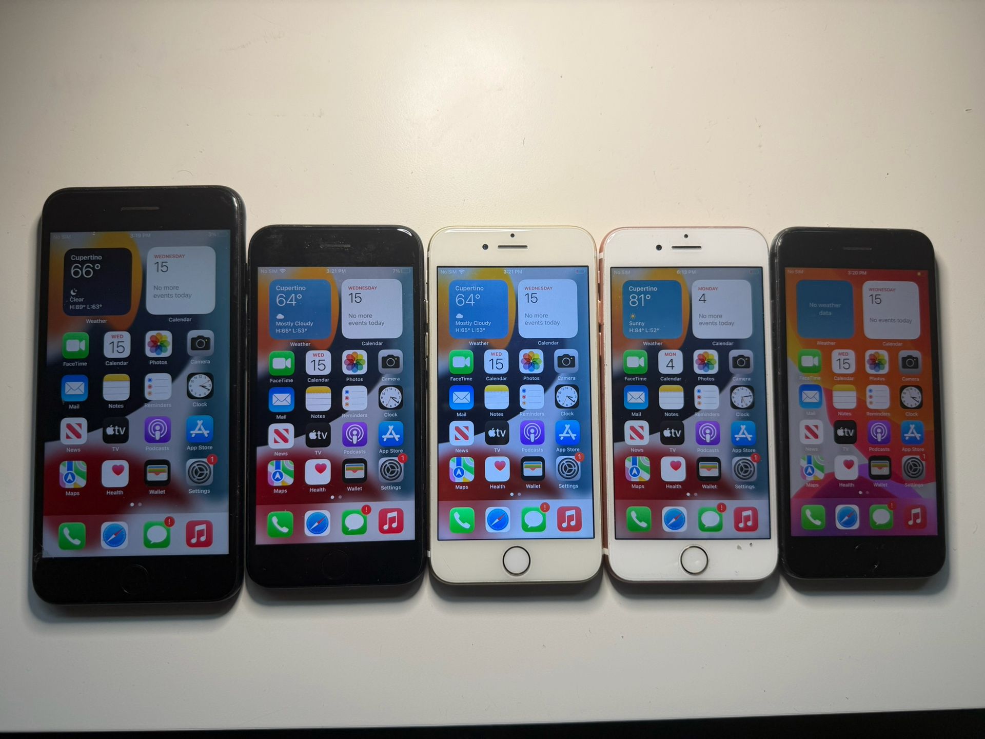 Lot Of 5 iPhones