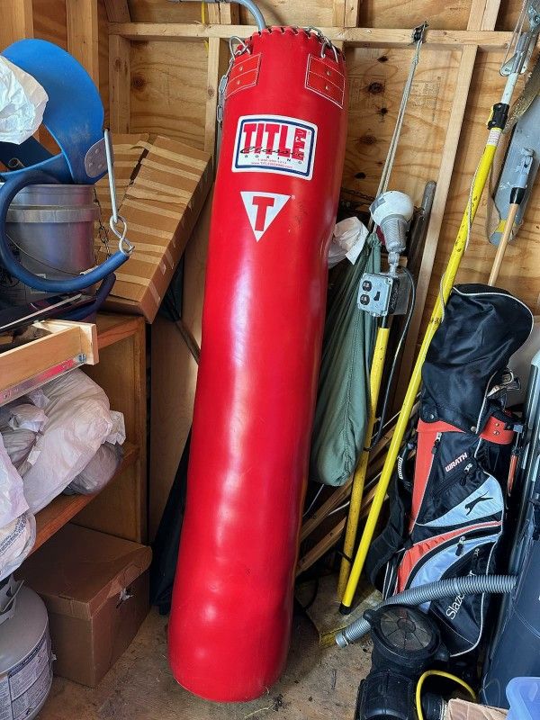 Title Classic Banana Heavy Bag IV