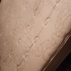 CALIFORNIA KING Mattress & Boxes Available If Posted