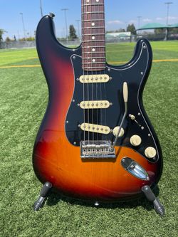 Fender Stratocaster American Professional II - 2022