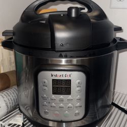 Instant Pot Duo Crisp 9-in-1 Electric Pressure Cooker and Air Fryer Combo with Stainless Steel Pot