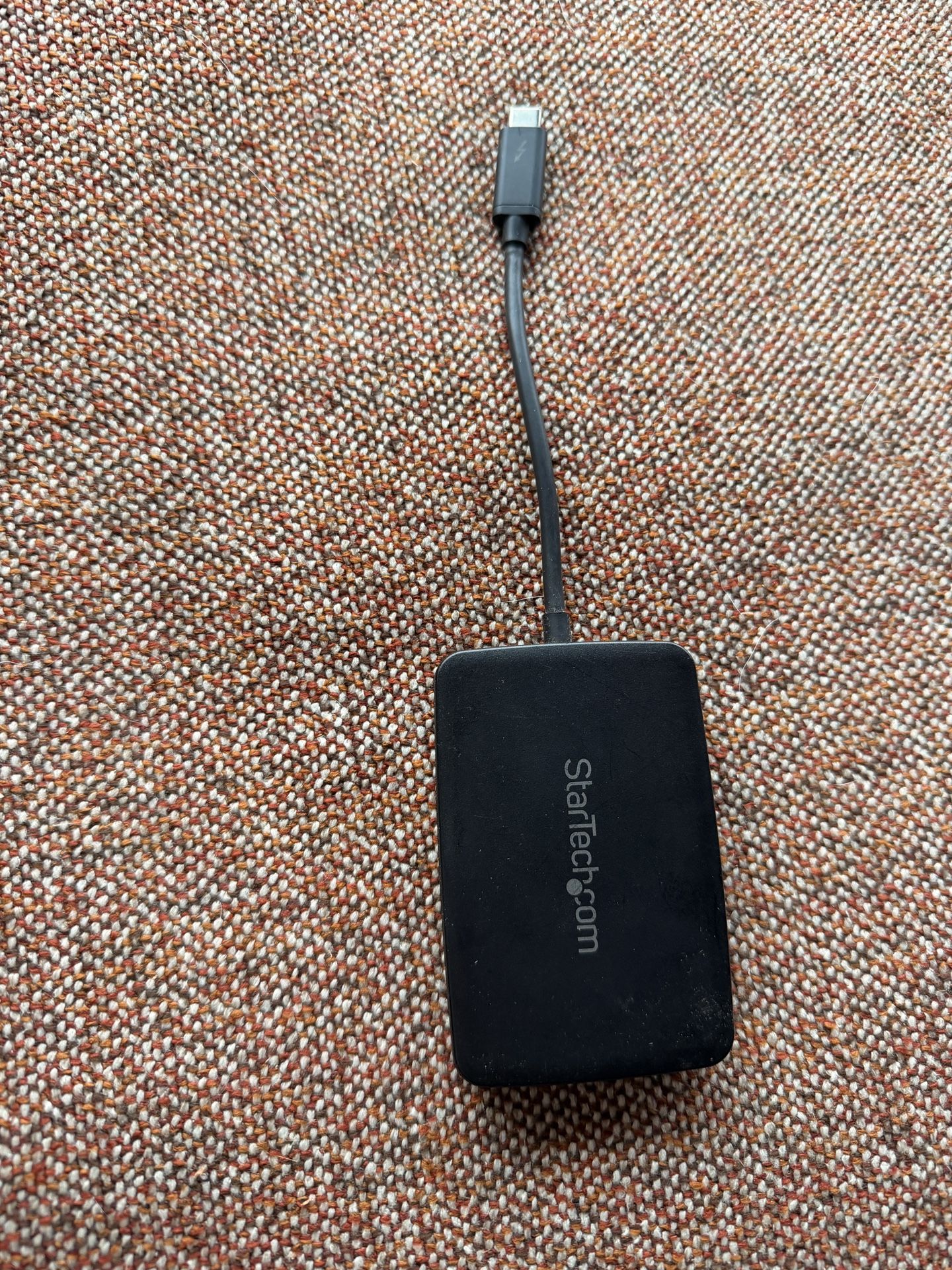 Thunderbolt 2 to Thunderbolt 3 Adapter