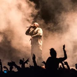 KANYE YE TICKETS LA NIGHT 1 (APRIL 1ST)