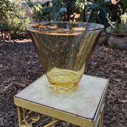 Vintage Amber/yellow depression glass  Vase and textured geometric design around the base