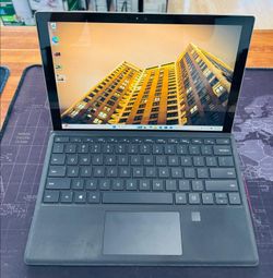 Microsoft Surface Pro 4 Core i5-6300u 8GB 256GB SSD Windows 11 Pro