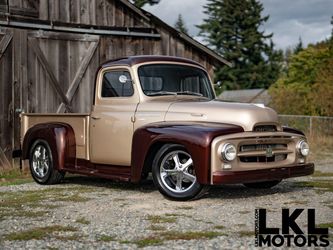 1954 International R-110 Series