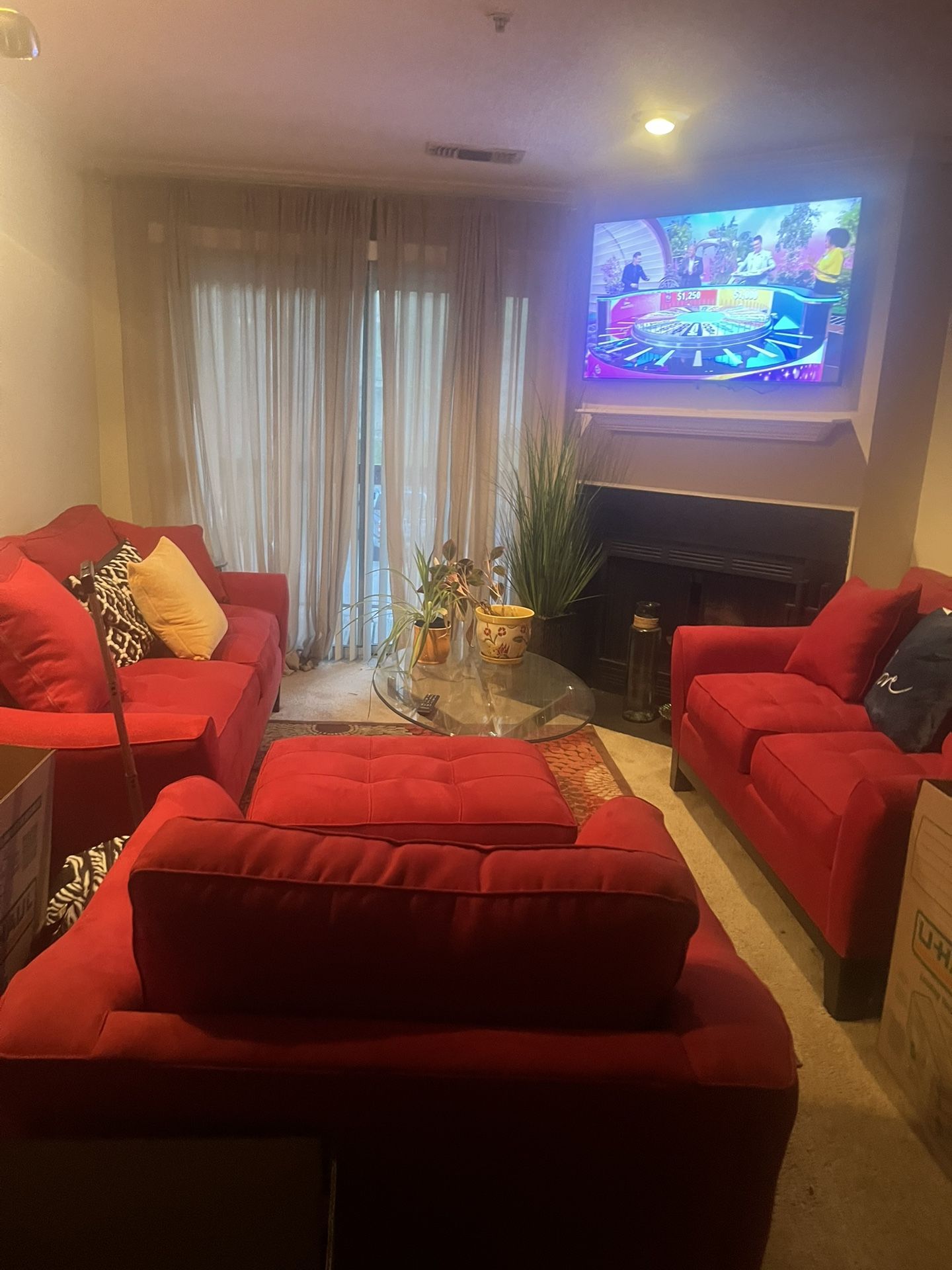 Raymour And Flanigan Living Room set