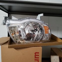 2006 Tacoma Headlight