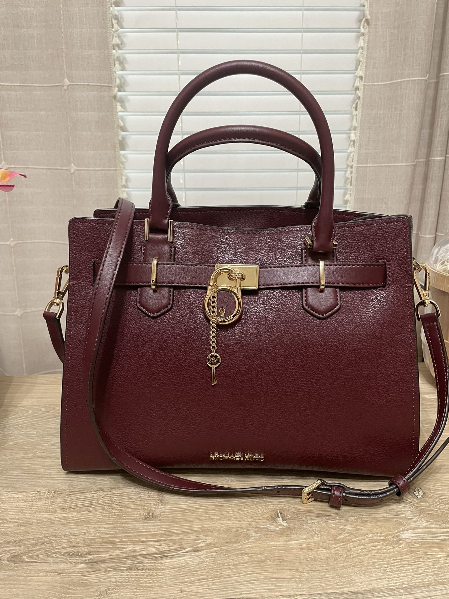 Authentic Michael Kors Medium Leather Satchel