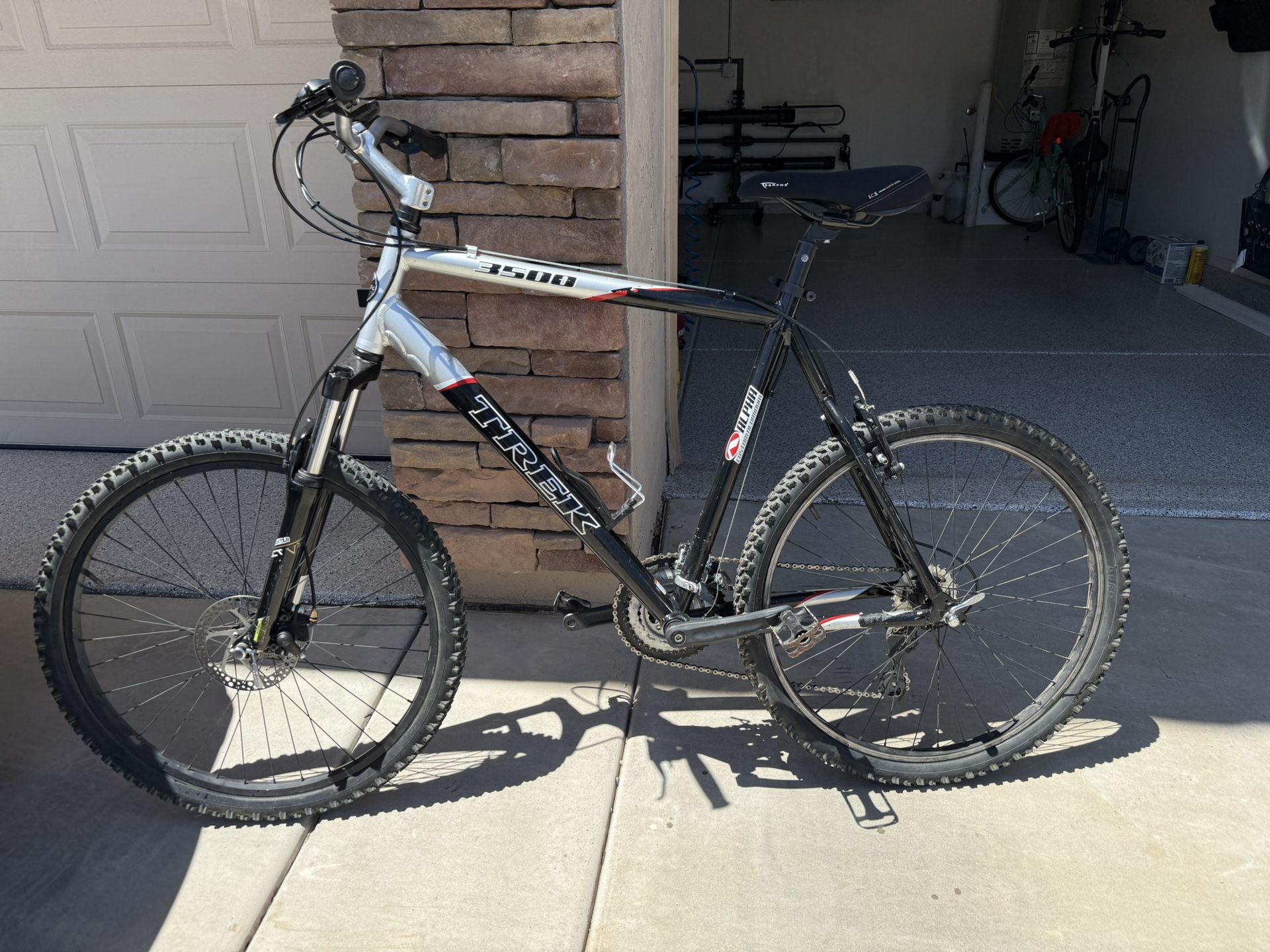TREK 3500 Mountain Bike 
