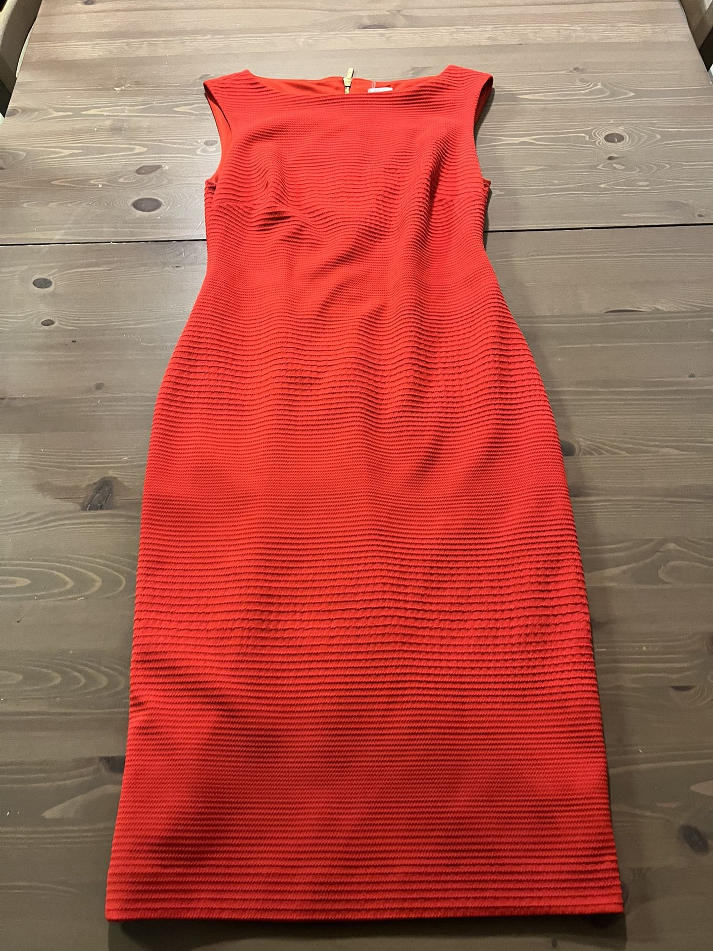 Beautiful red bodycon dress, size 6